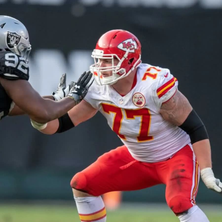 Client, Kansas City Chiefs number 77, in pass protection